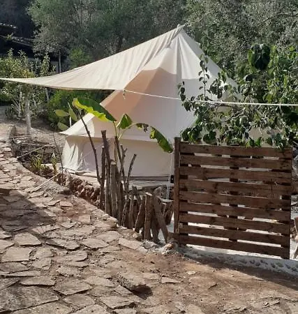 Luxe tent Farm Glamping Tent On Acquaviva Bay